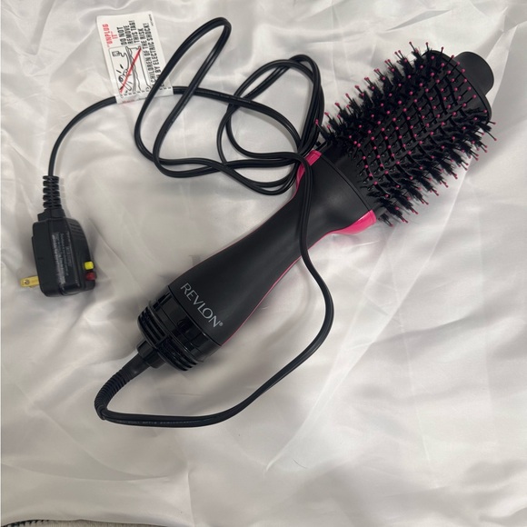 Revlon Black and Pink Hair Styling Brush - Picture 1 of 1